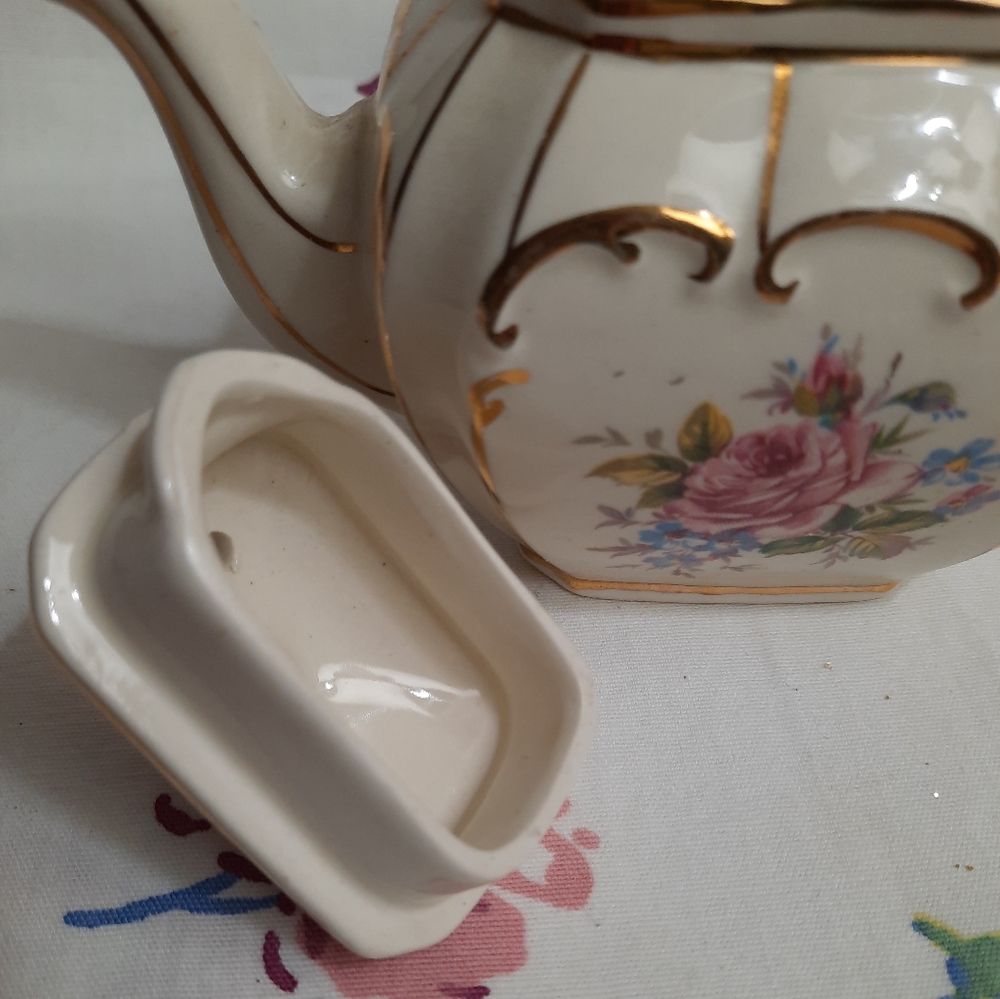 James Sadler miniature teapot - Picture 3 of 4